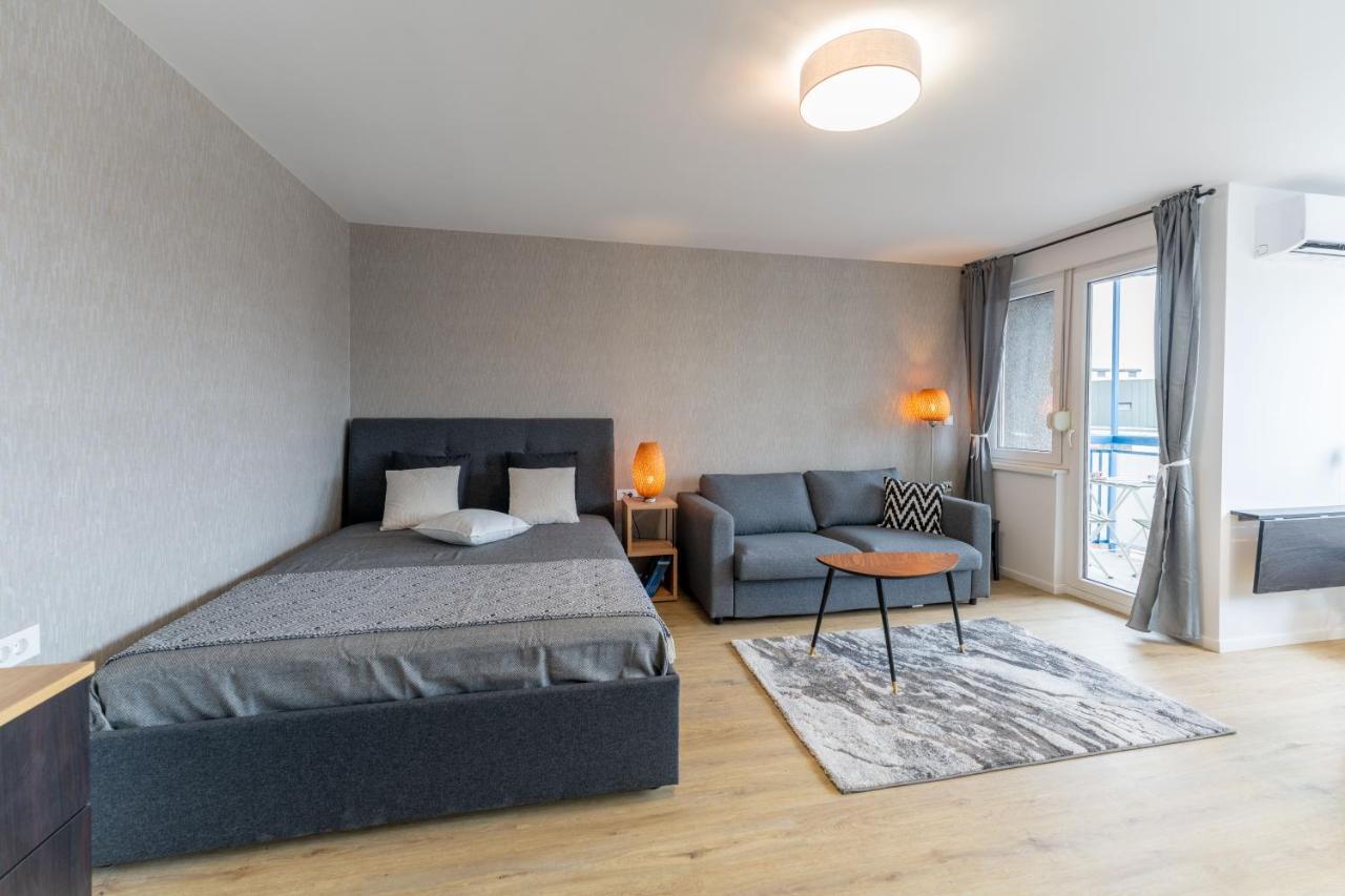Elegant Tour As Studio Gilly With Open Views And A Balcony In The Center Ljubljana Exterior photo