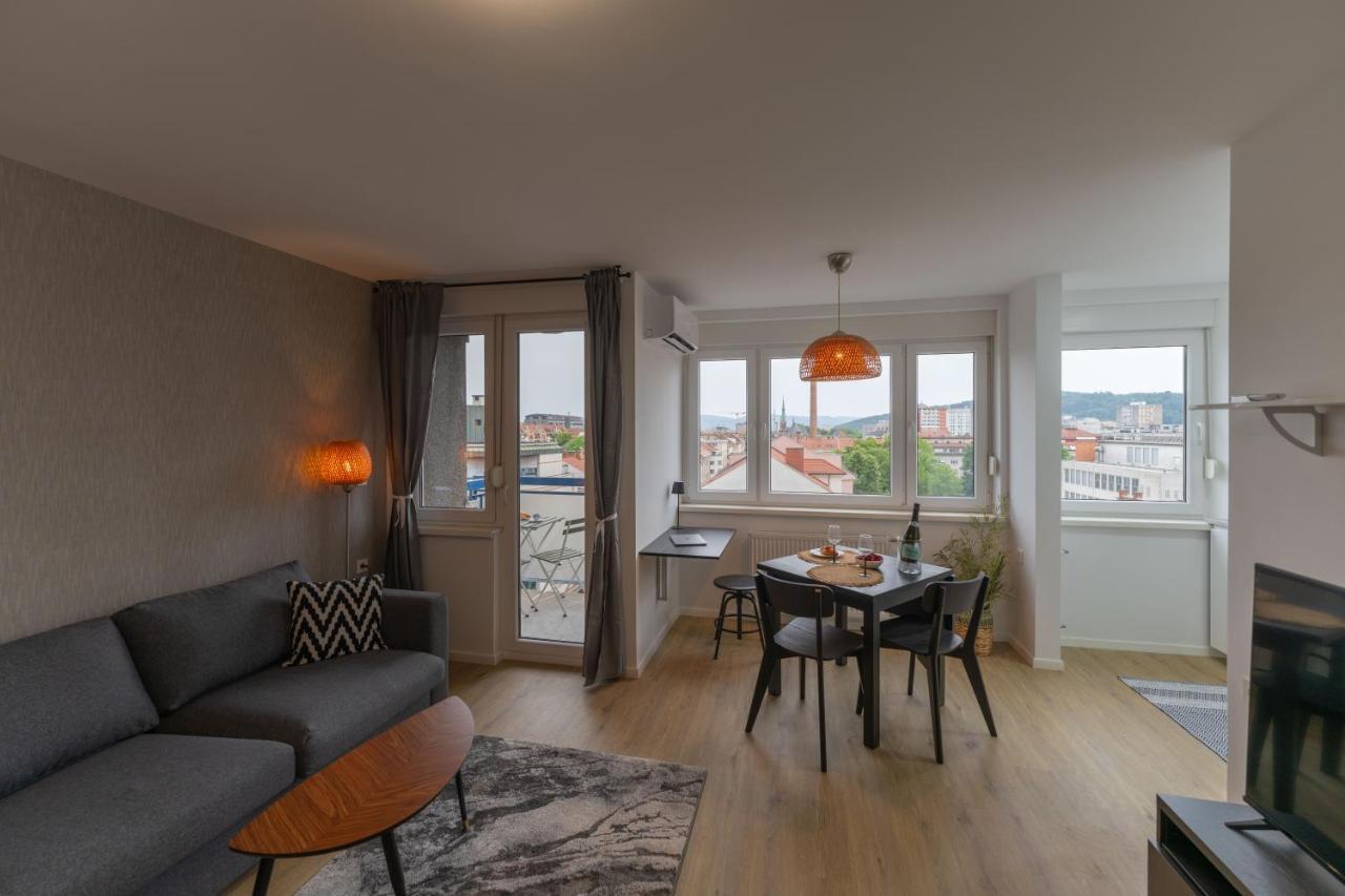 Elegant Tour As Studio Gilly With Open Views And A Balcony In The Center Ljubljana Exterior photo